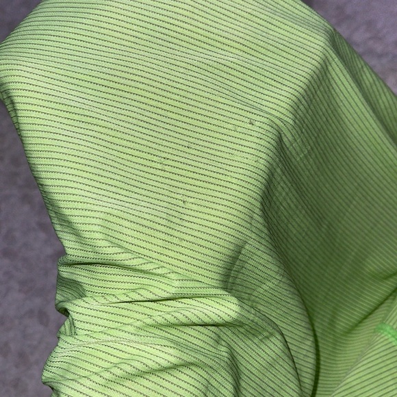 Lululemon Neon Green short sleeve V-Neck Active Shirt IUC. M/L - Picture 10 of 11